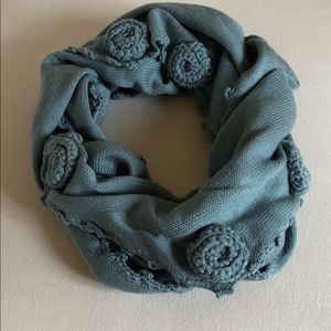 Acrylic Knit Scarf W/Crochet Roses